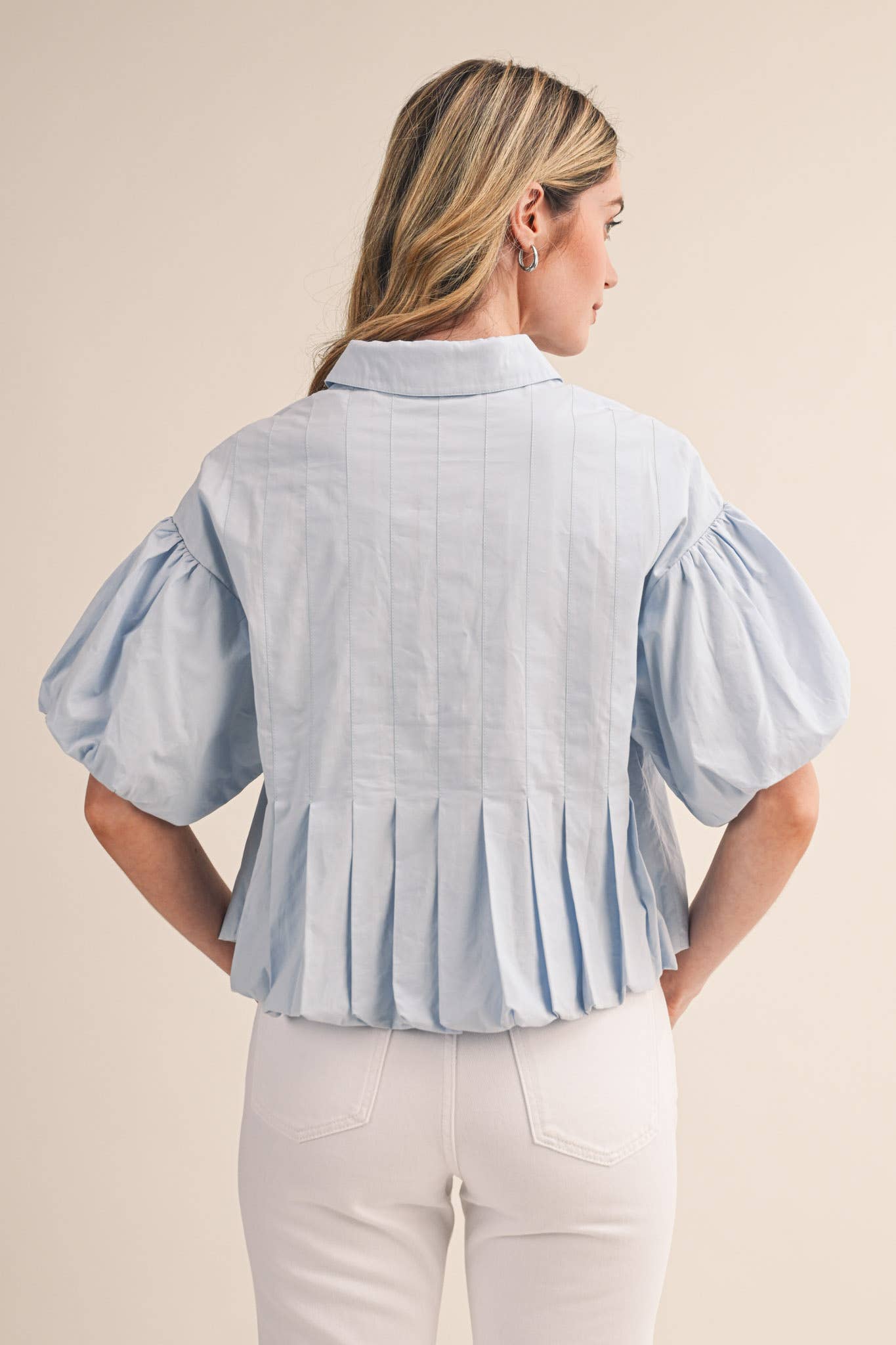 PLEATED BUBBLE HEM BUTTON DOWN TOP