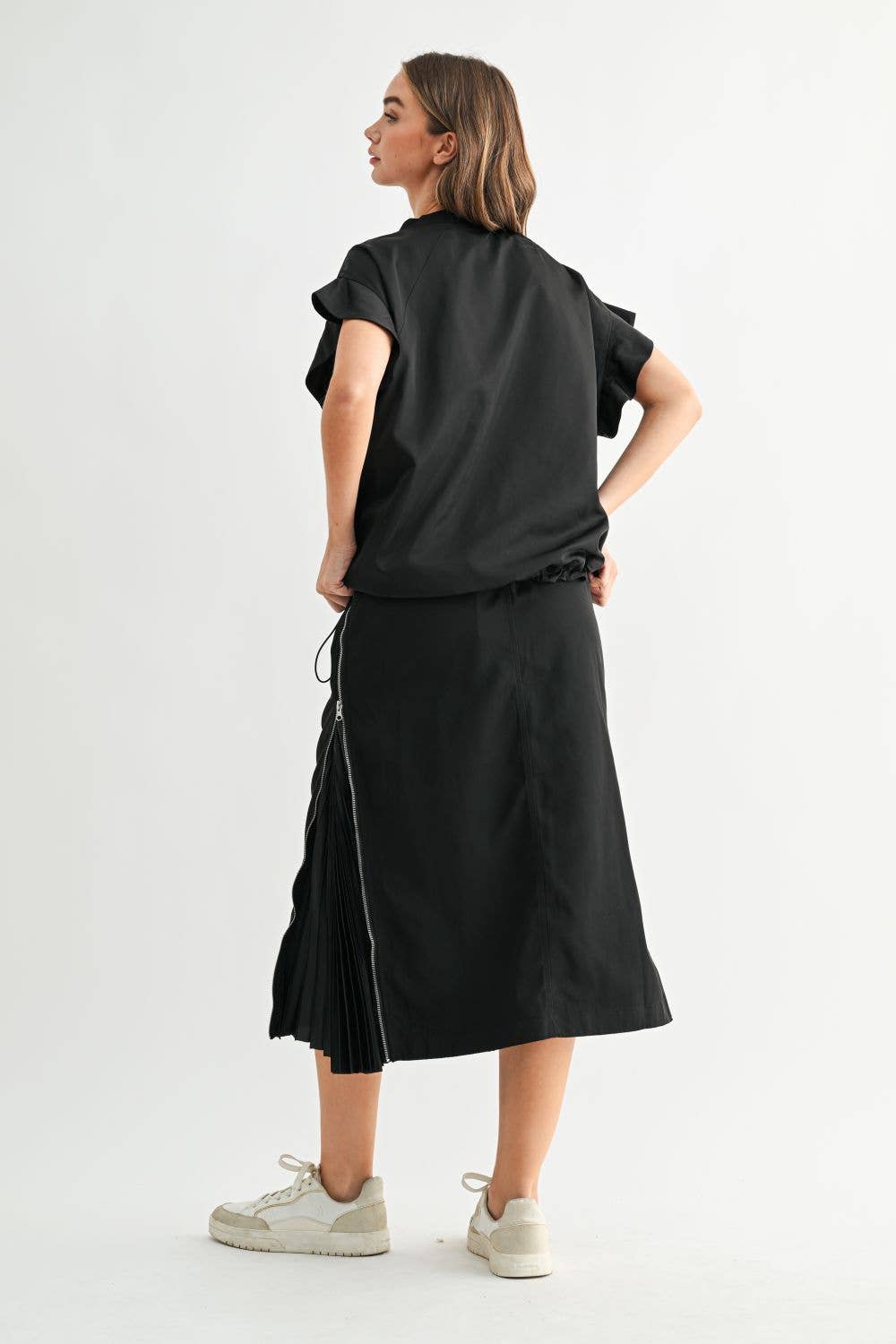 Jonah Vest in Black