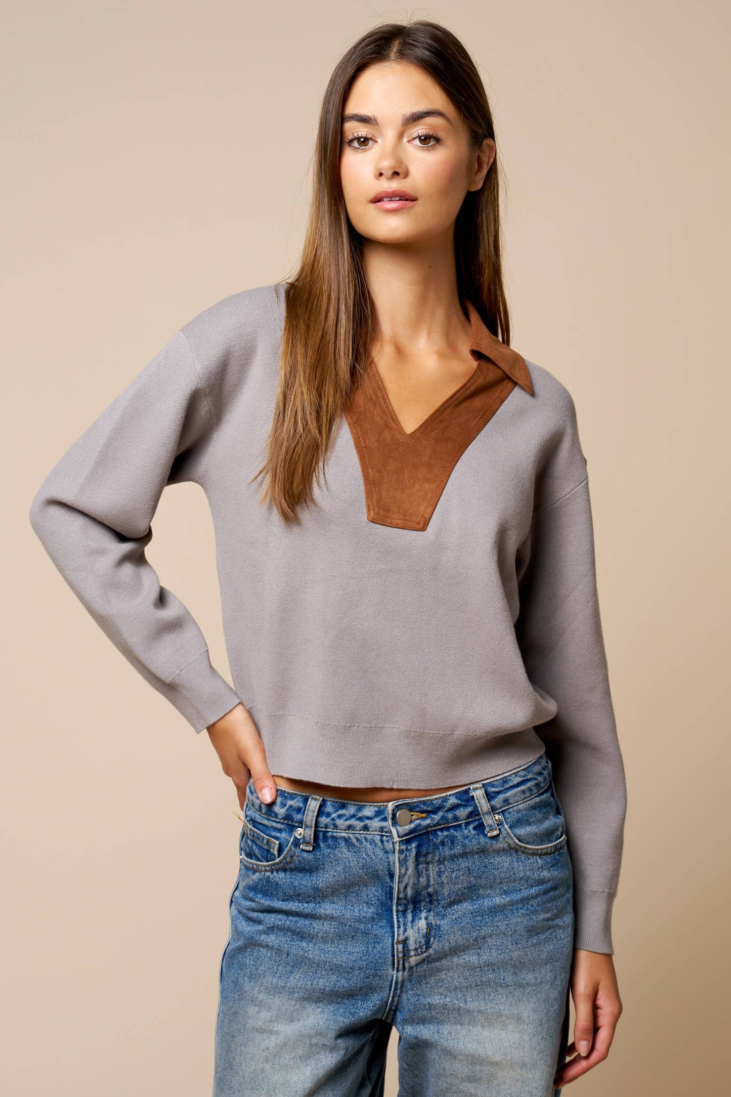 Suede Collared V Neck Cropped Knit Sweater