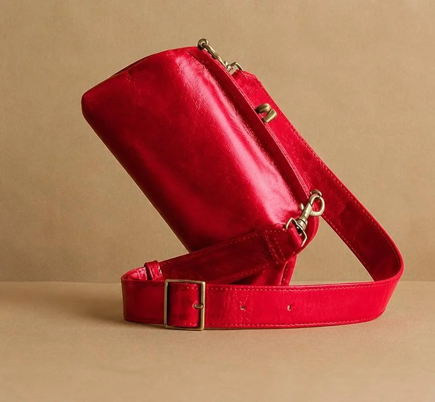 HOBO Alba Frame Small Shoulder in True Red