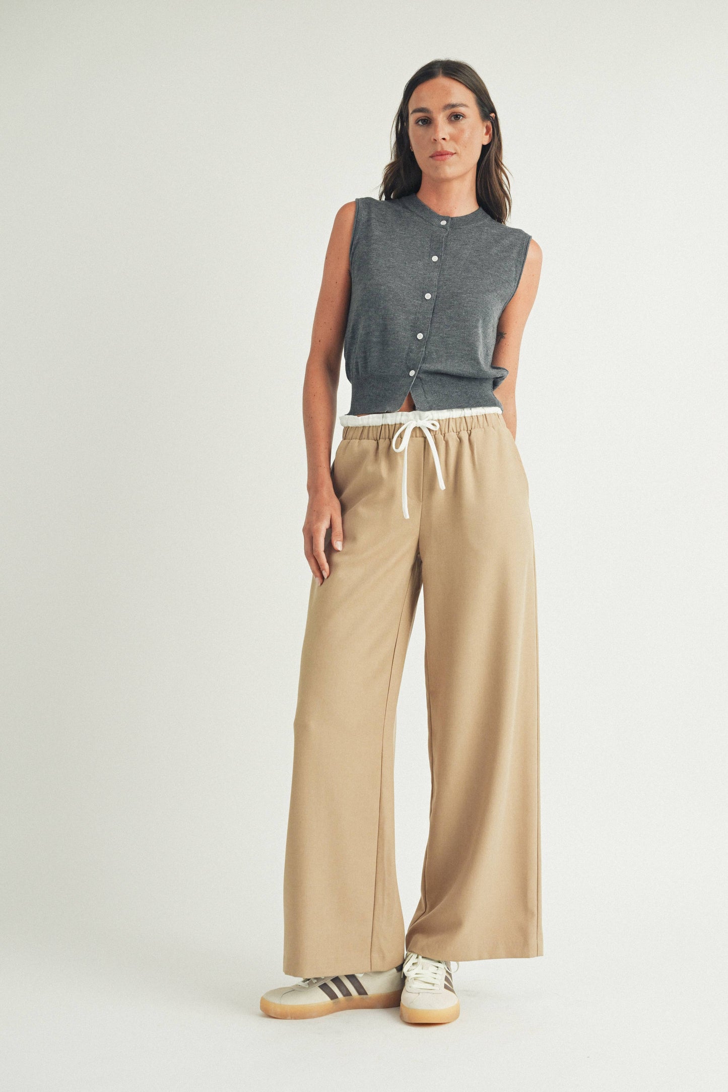 Contrast Detailed Wide Leg Slacks