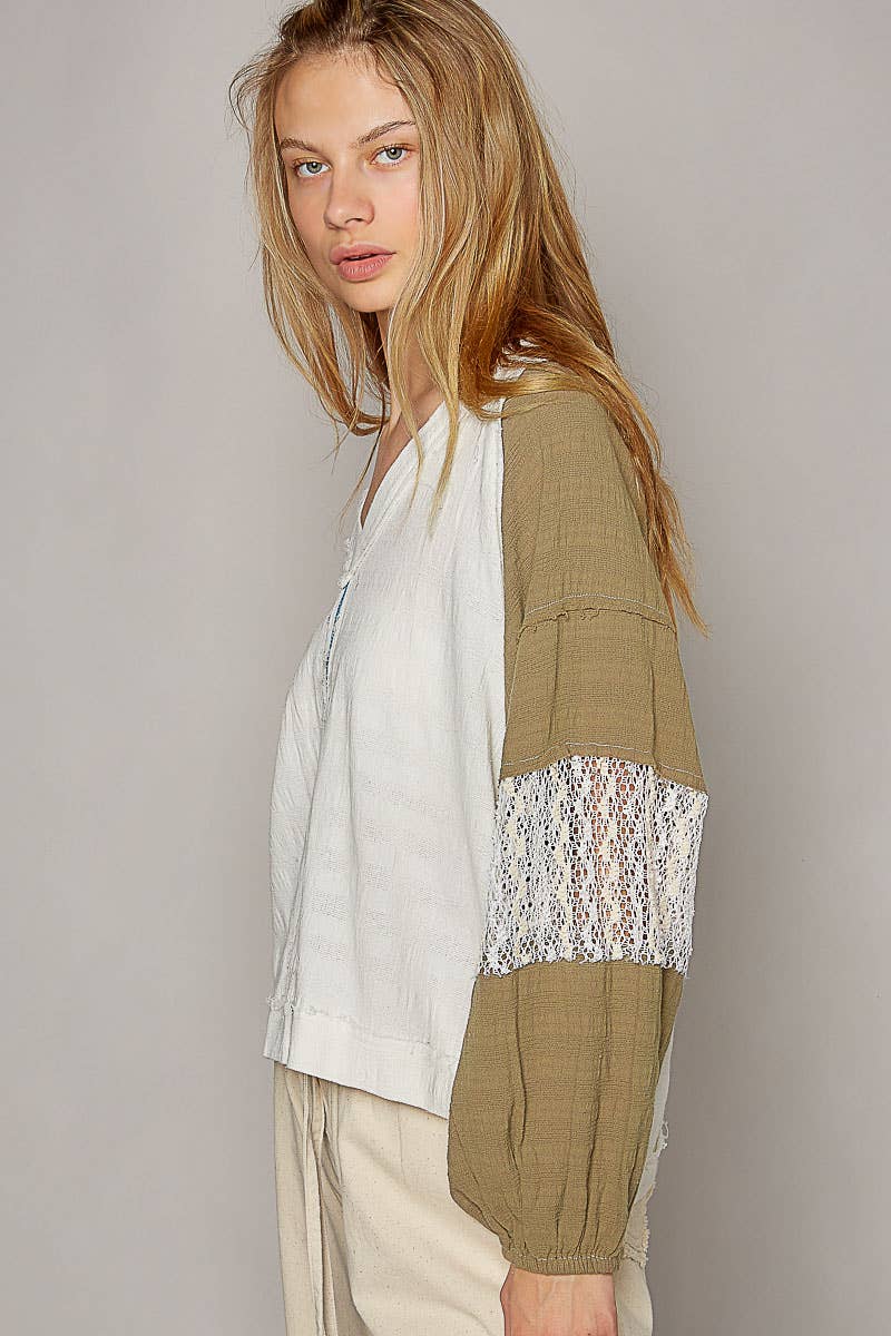 V-neck Balloon Long Raglan Sleeve Crochet Patch Top