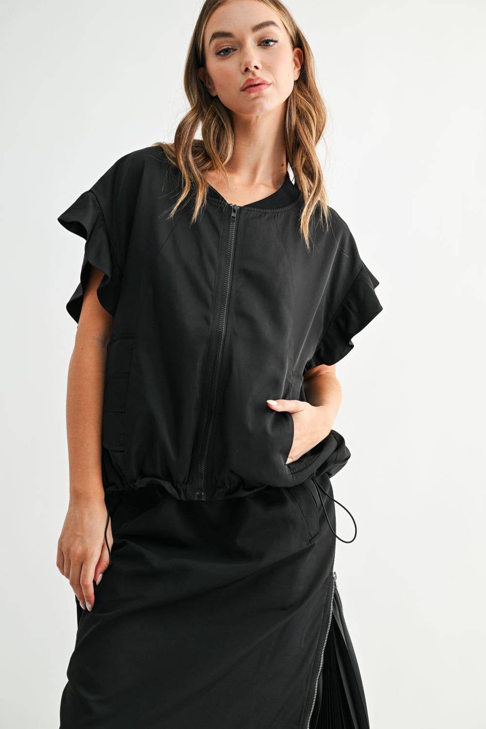 Jonah Vest in Black