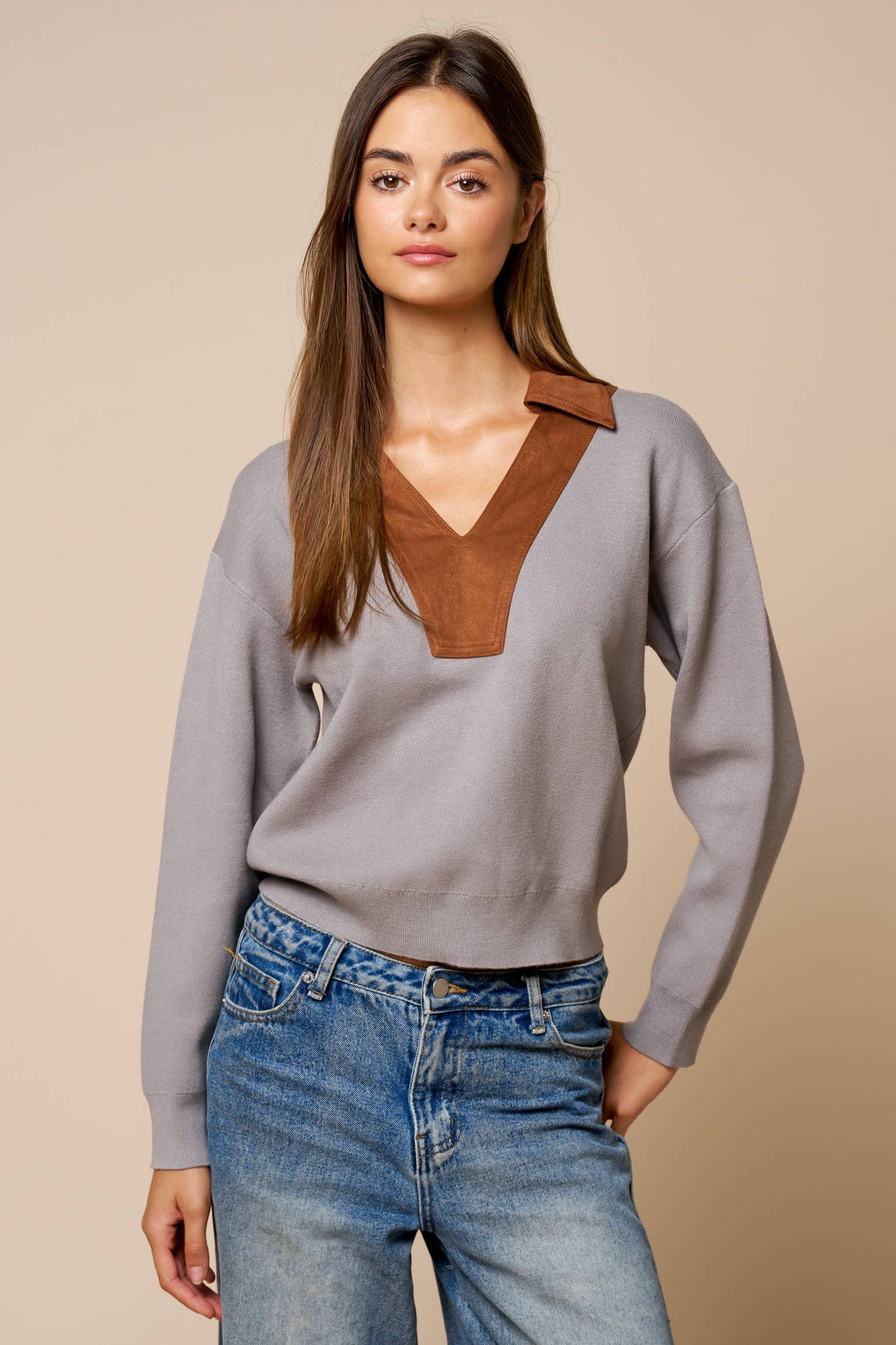 Suede Collared V Neck Cropped Knit Sweater